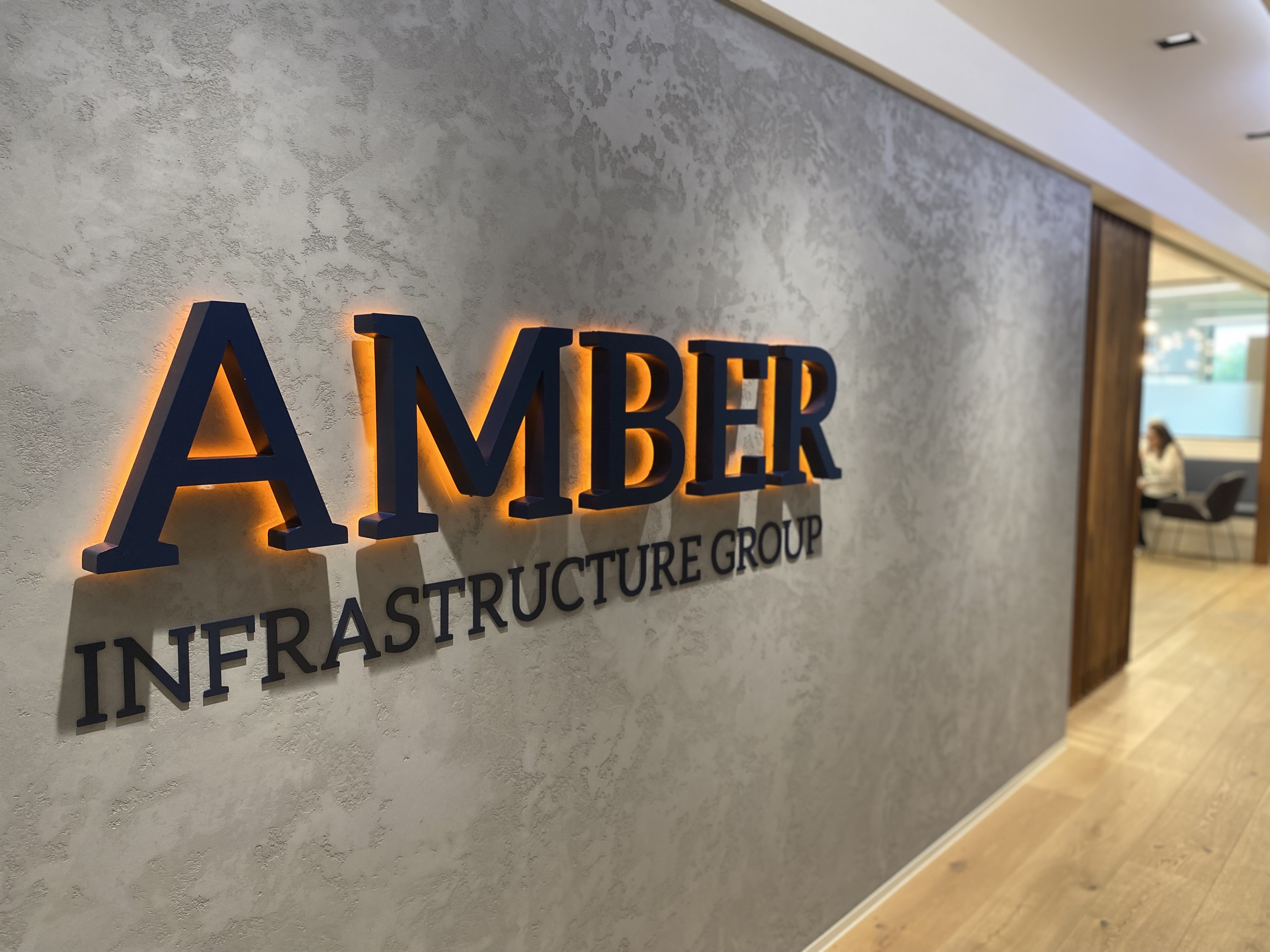 Amber infrastructure sign